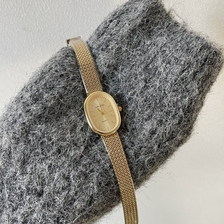 Hikari's Exclusive Eterna Vintage Series | Female Watch